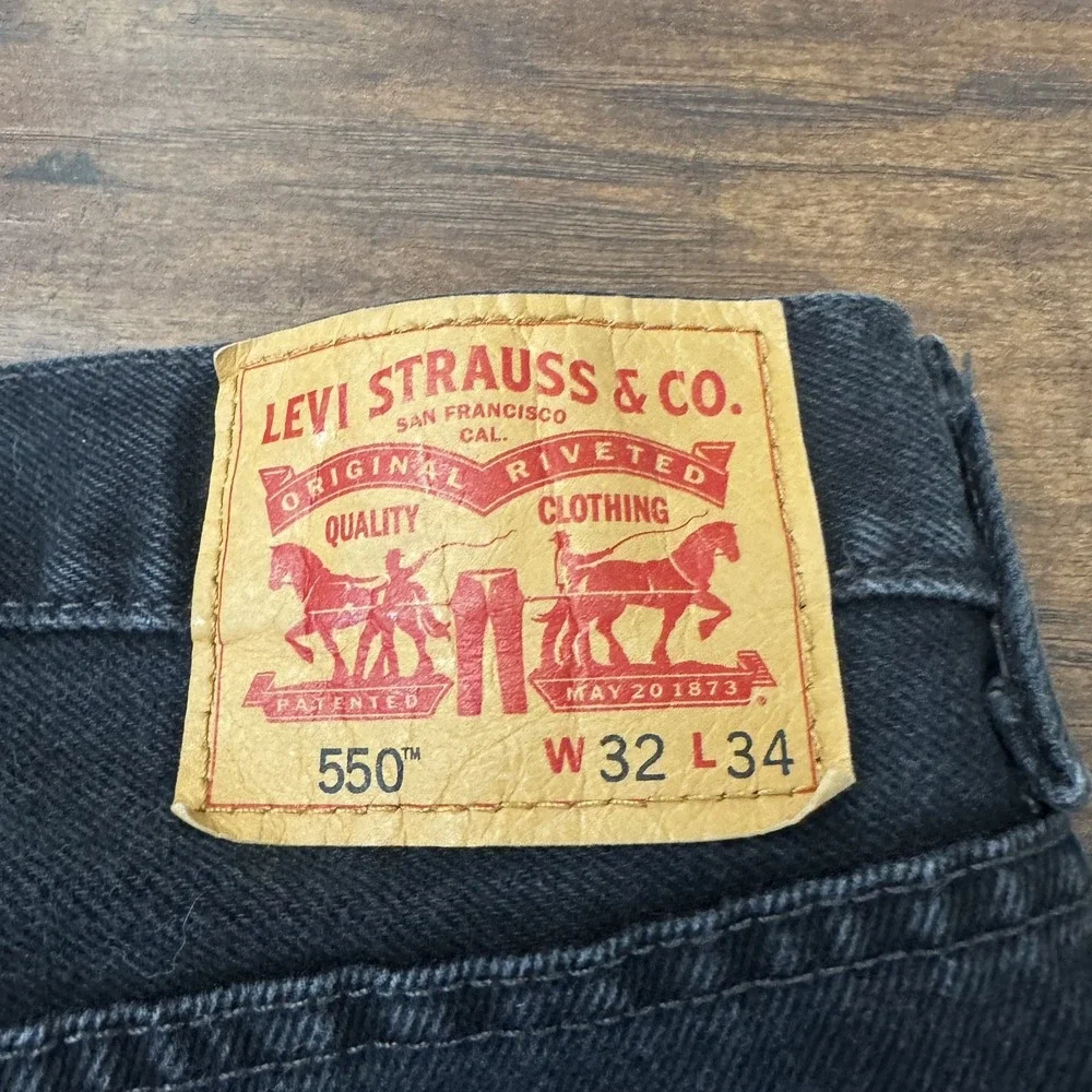 Levis 550 Jeans Men's Sz 32 X 34 Black Straight Denim Vintage Relaxed Fit